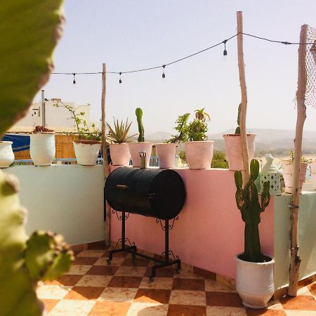 Amayour Surf Hostel Taghazout Esterno foto