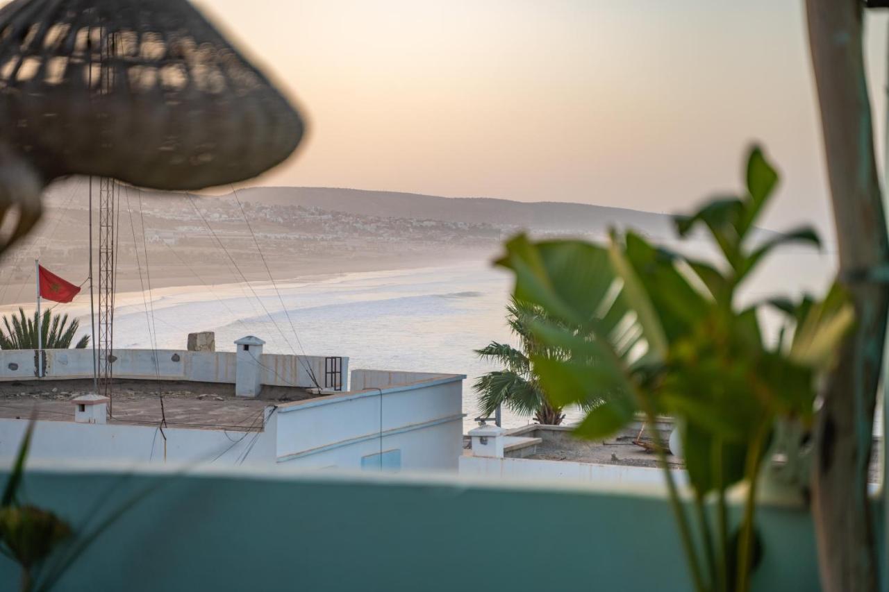 Amayour Surf Hostel Taghazout Esterno foto