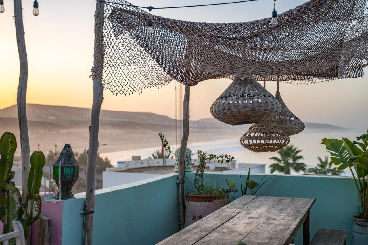 Amayour Surf Hostel Taghazout Esterno foto