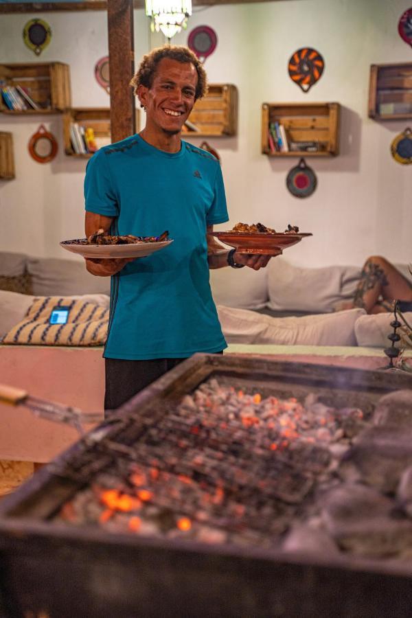 Amayour Surf Hostel Taghazout Esterno foto