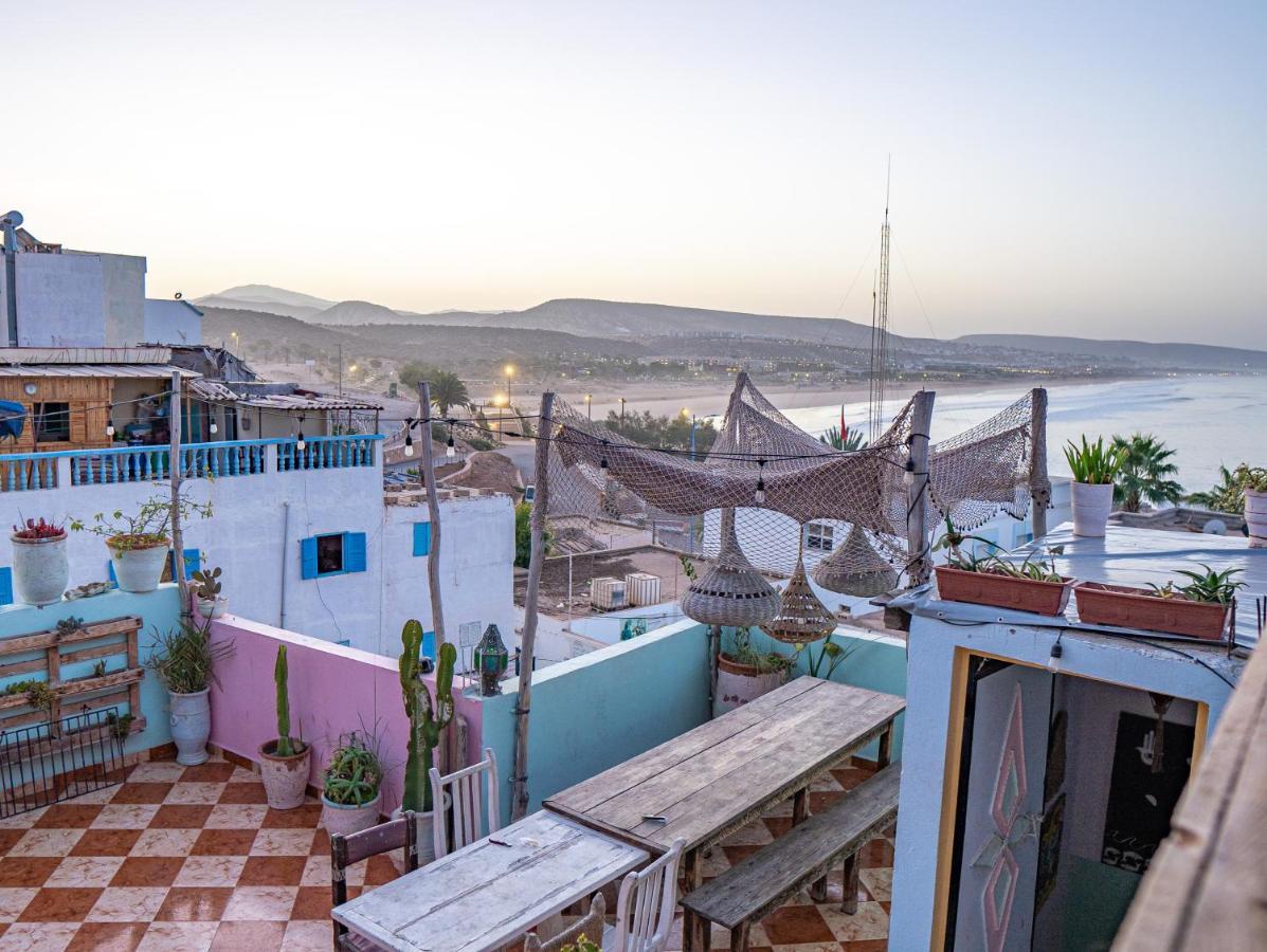 Amayour Surf Hostel Taghazout Esterno foto