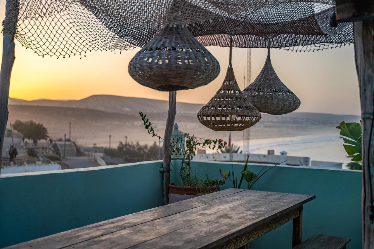 Amayour Surf Hostel Taghazout Esterno foto