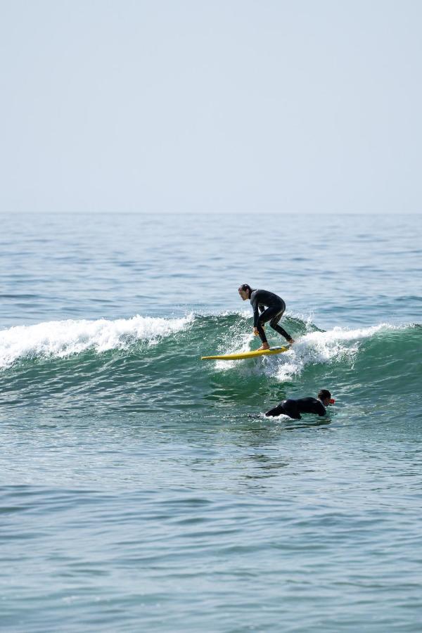 Amayour Surf Hostel Taghazout Esterno foto