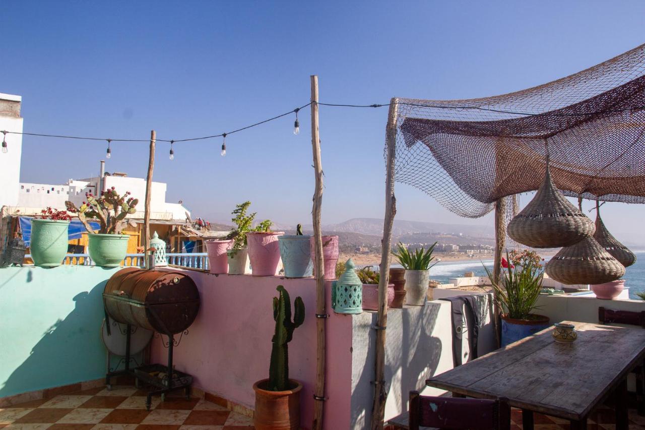 Amayour Surf Hostel Taghazout Esterno foto