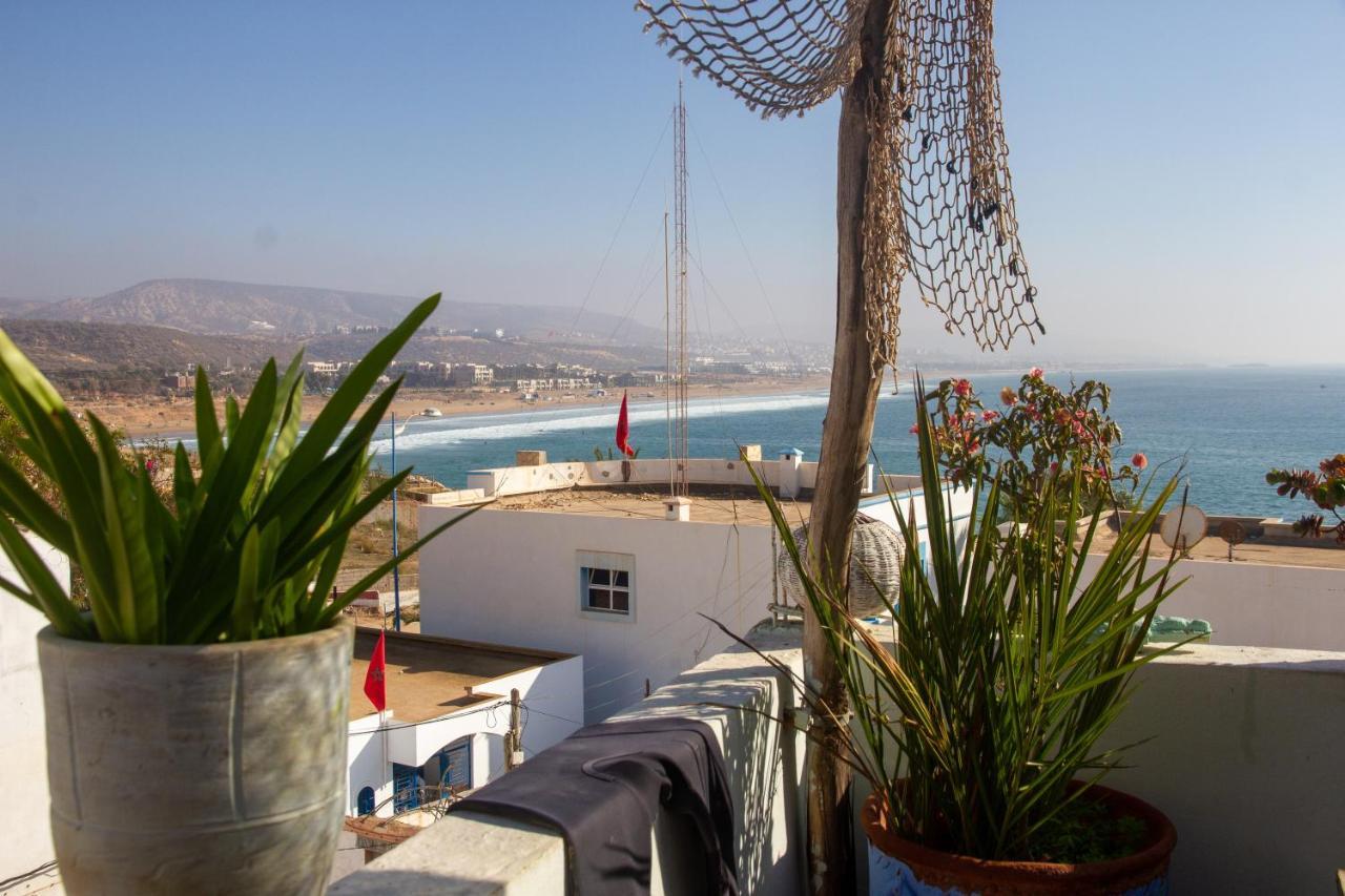 Amayour Surf Hostel Taghazout Esterno foto