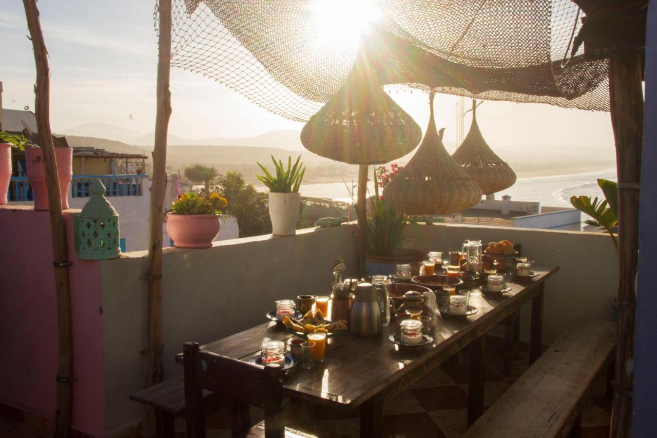 Amayour Surf Hostel Taghazout Esterno foto